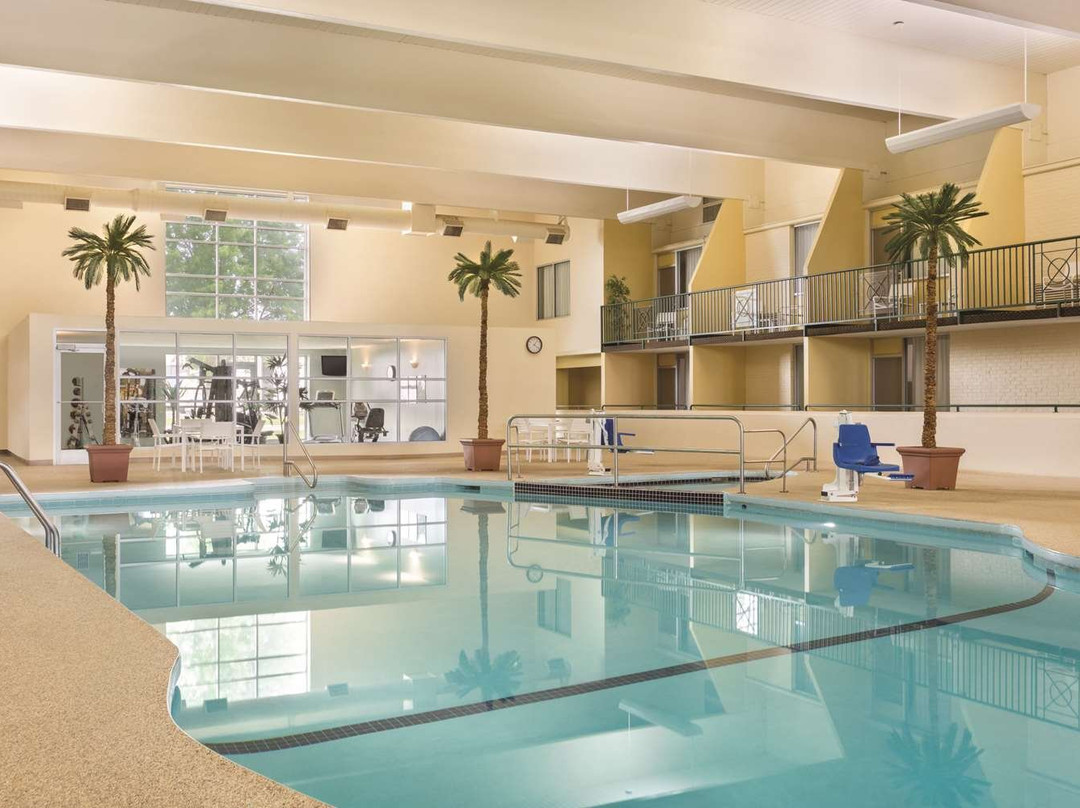 Country Inn & Suites by Radisson, Fergus Falls, MN主图