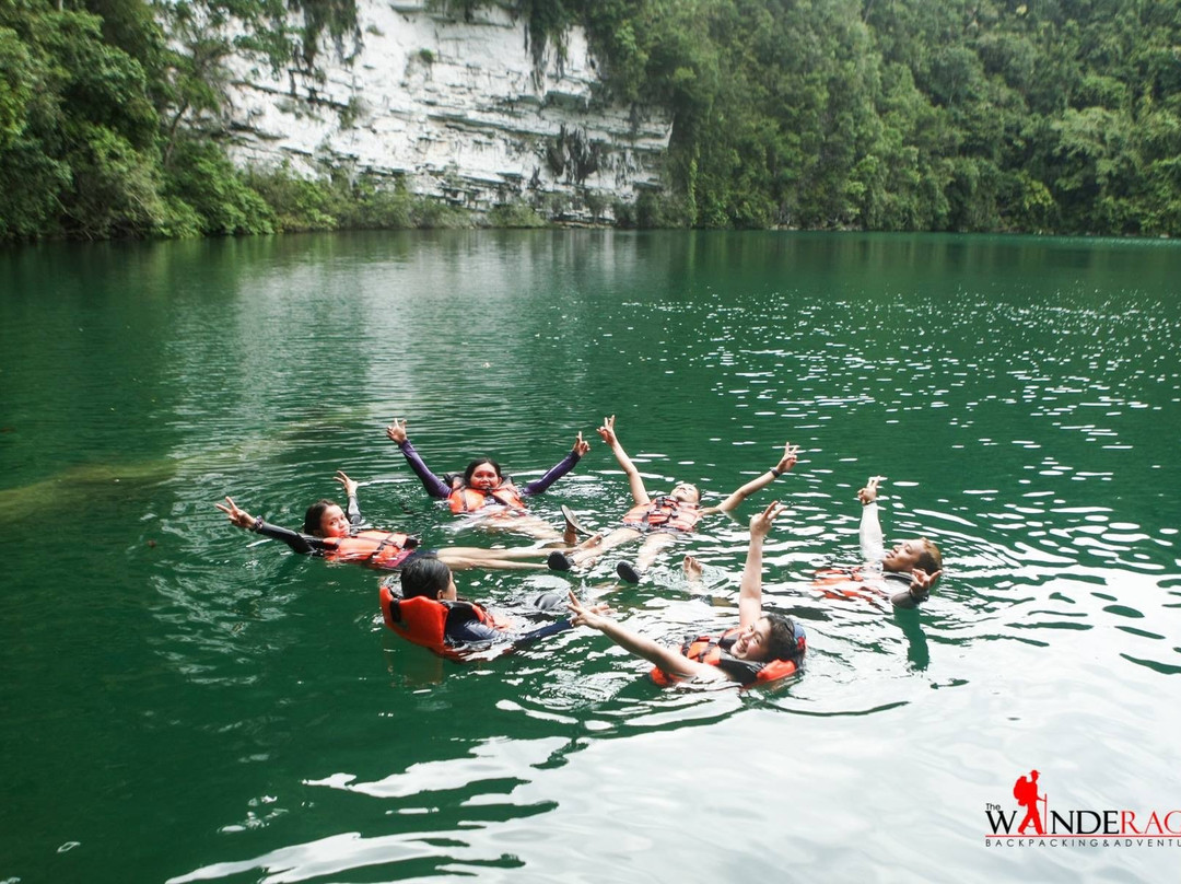 Lake Bababu Underwater Cave System景点图片