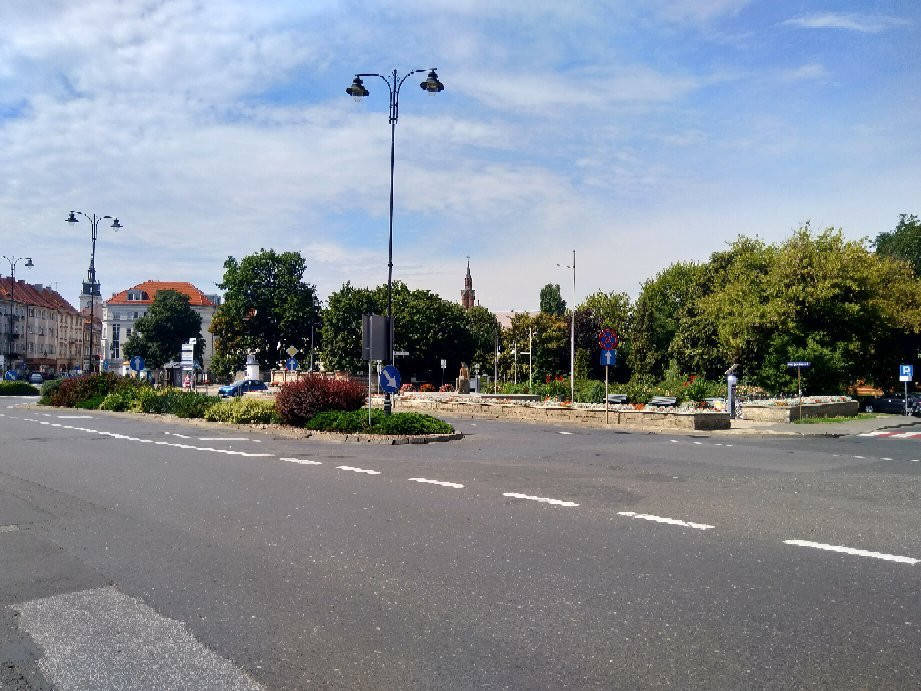 Niecała street景点图片
