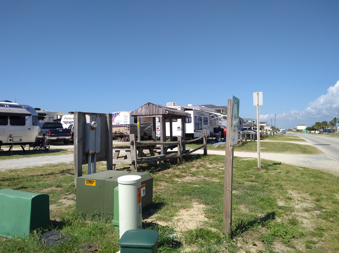 Holden Beach Fishing Pier景点图片
