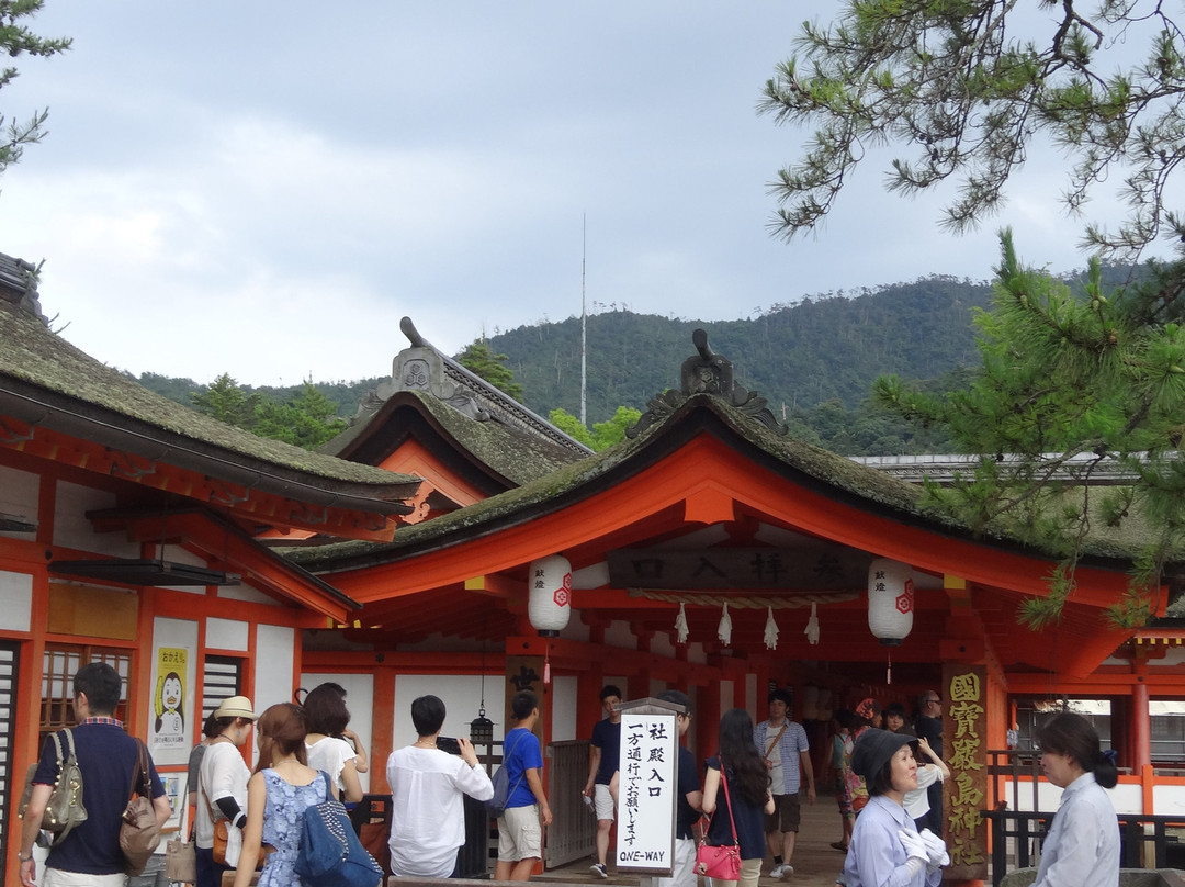 Itsukushima Shrine Torii-廿日市市必去景点