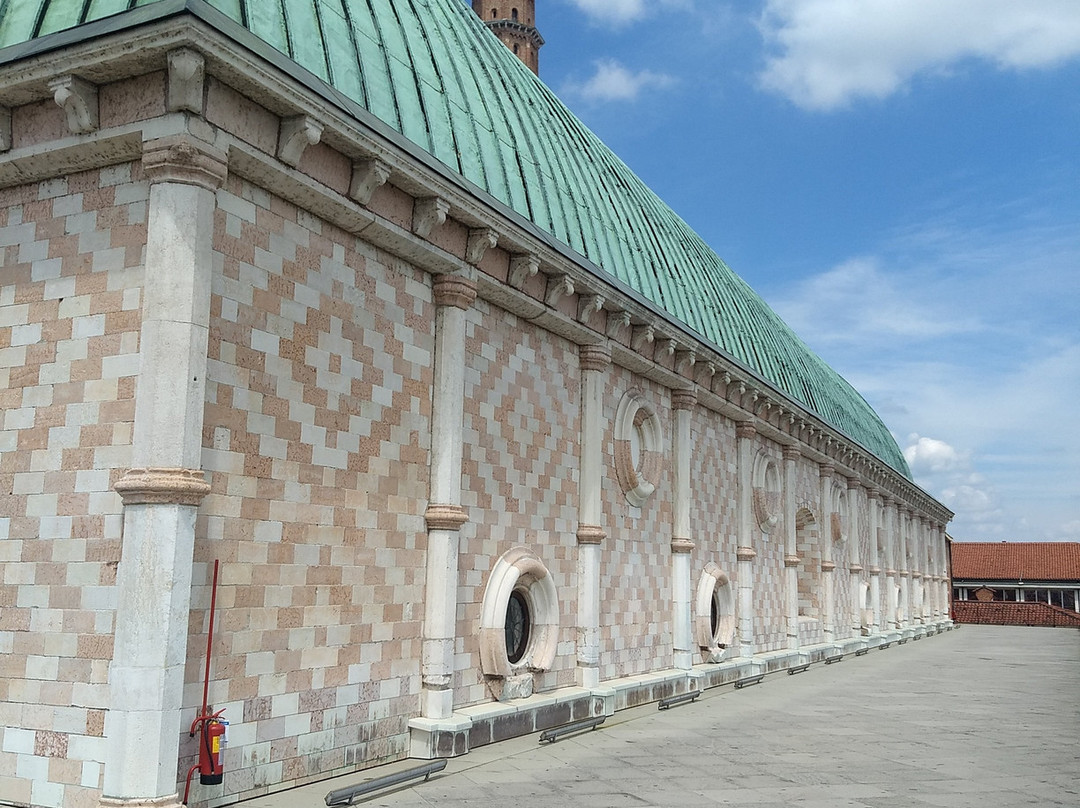 Basilica Palladiana-维琴查必去景点