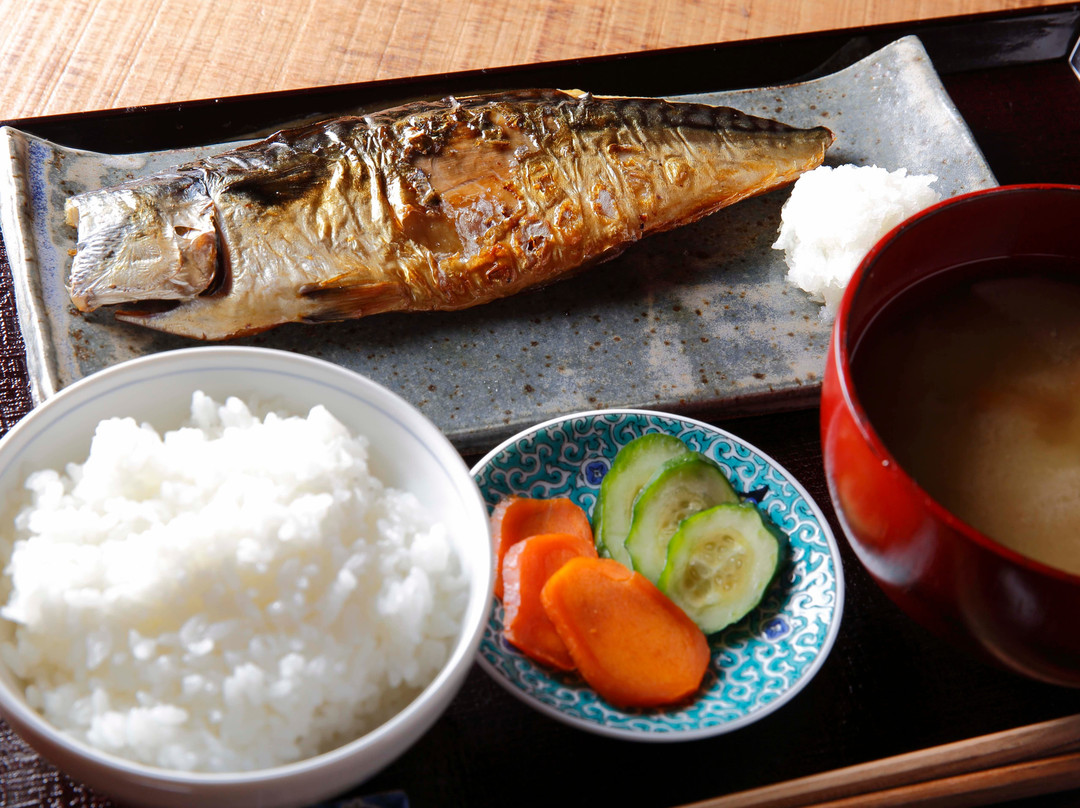 鯖の塩焼き専門店 鯖なのに。