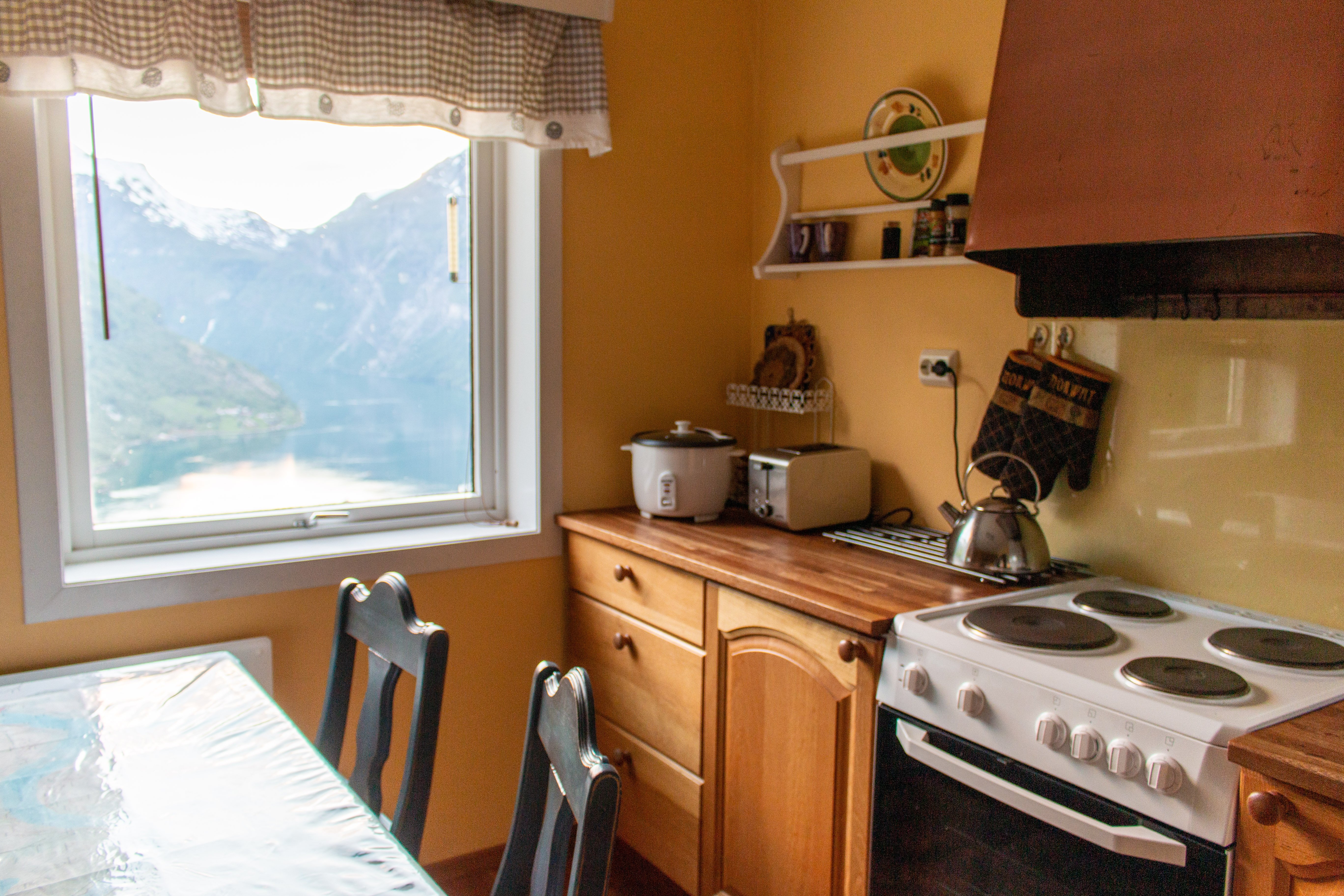 Lunheim in Geiranger-餐饮