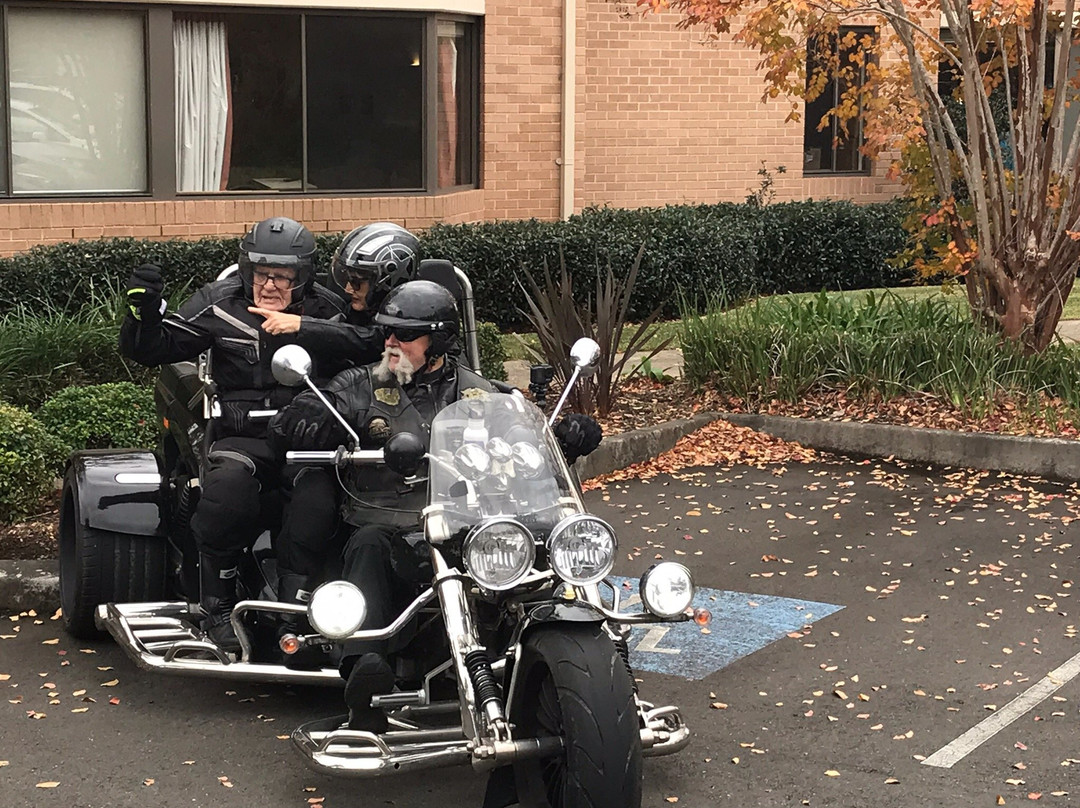 Just Cruisin Harley Day Tours-海伦斯堡必去景点