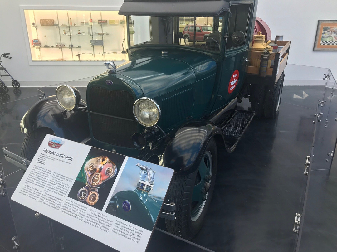 Woody’s Classic Cars & Baseball Museum景点图片