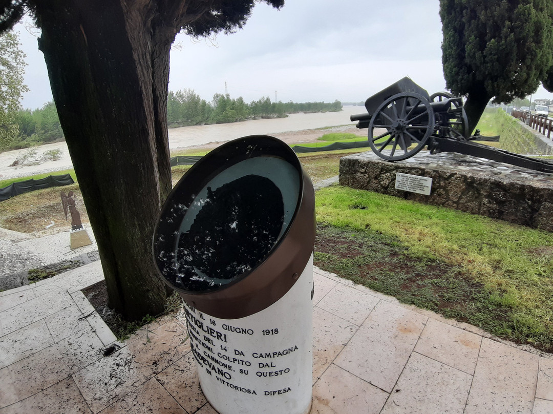 Monumento agli Artiglieri d'Italia-Nervesa della Battaglia必去景点