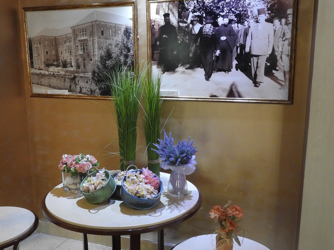 水晶格兰卡德里酒店主图