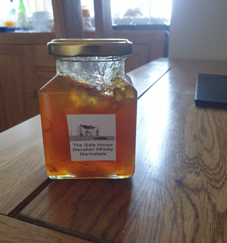 The Gate House主图