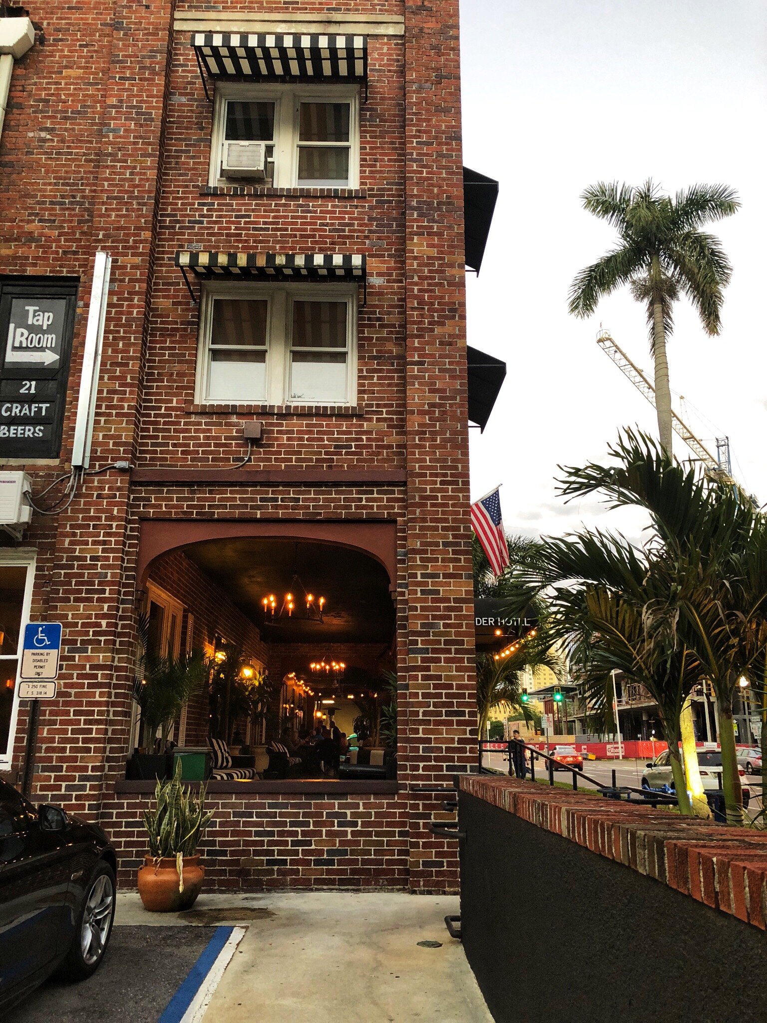 Avalon Hotel-餐饮