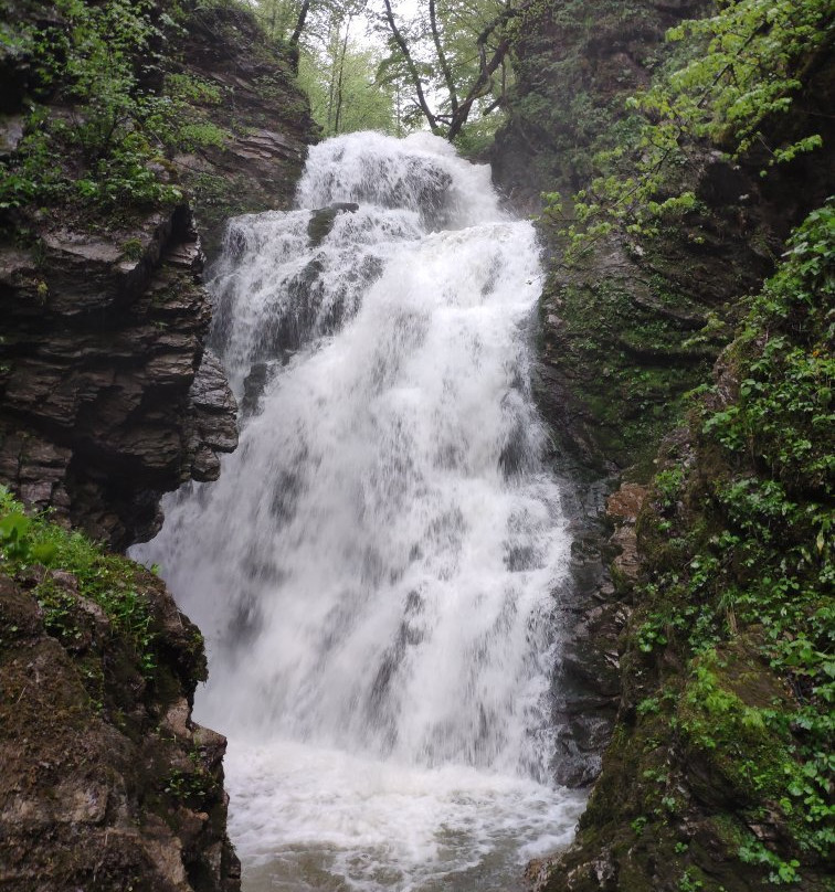 Sum Waterfall-Zgornja Besnica必去景点