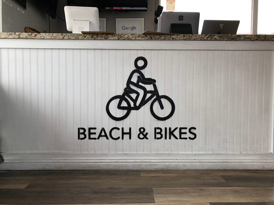 20th Street Beach & Bikes-纽波特海滩必去景点