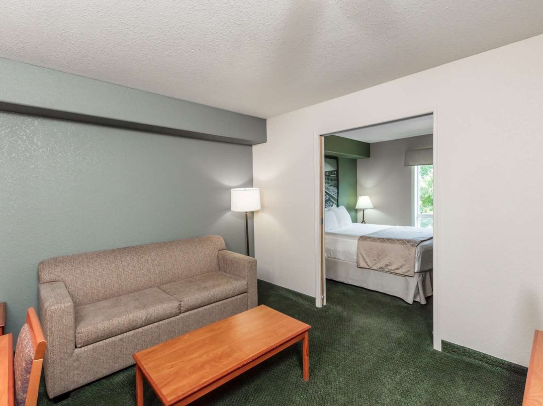 Super 8 by Wyndham Swan River主图