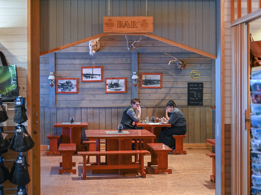 Hotelli Samperin Savotta主图