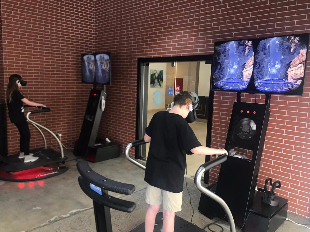 Virtual Reality Gaming Center-Saar必去景点