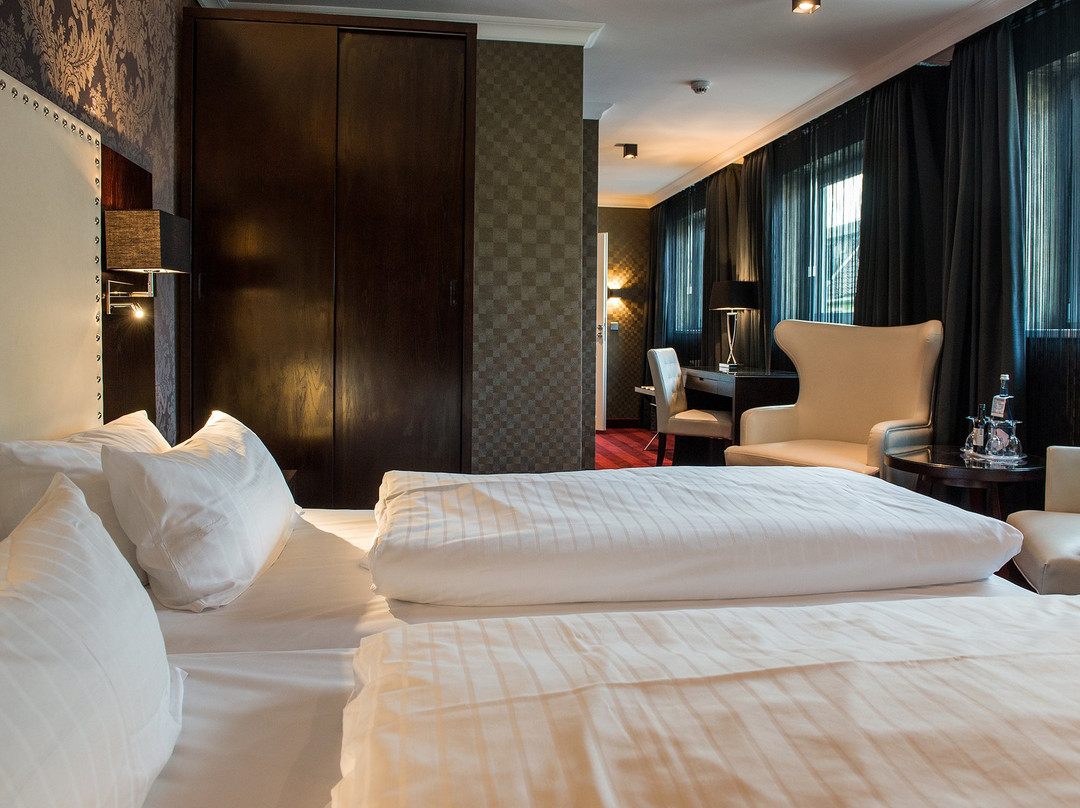 哈佛坎普酒店主图