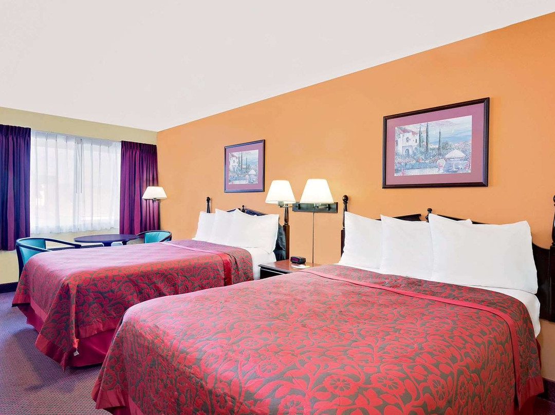 Days Inn by Wyndham Waynesboro主图