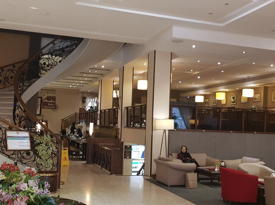 设拉子爱丽舍酒店主图