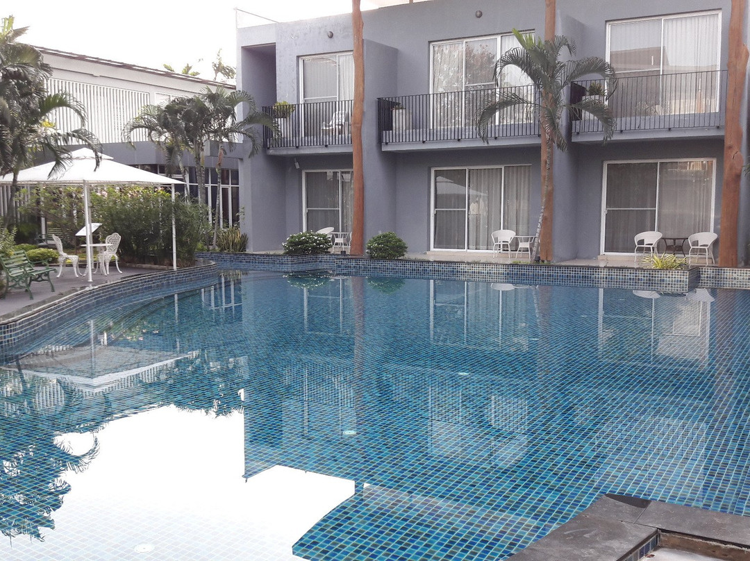 Paeva Luxury Services Residence主图