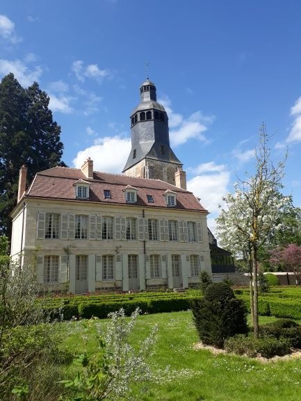 Musee Du College Royal Et Militaire De Thiron-Gardais景点图片