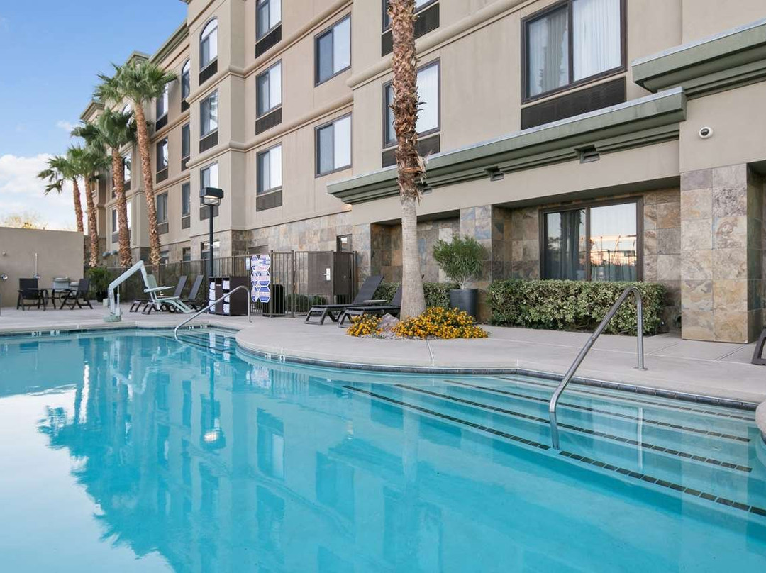 亨德森温德姆温格特酒店主图