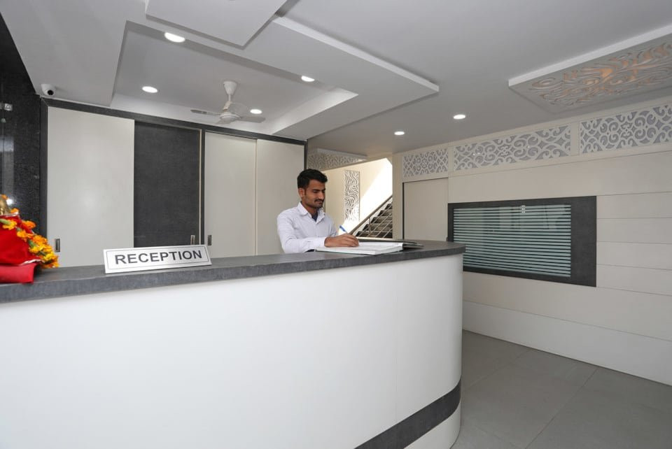 OYO 11602 Ville Parle主图