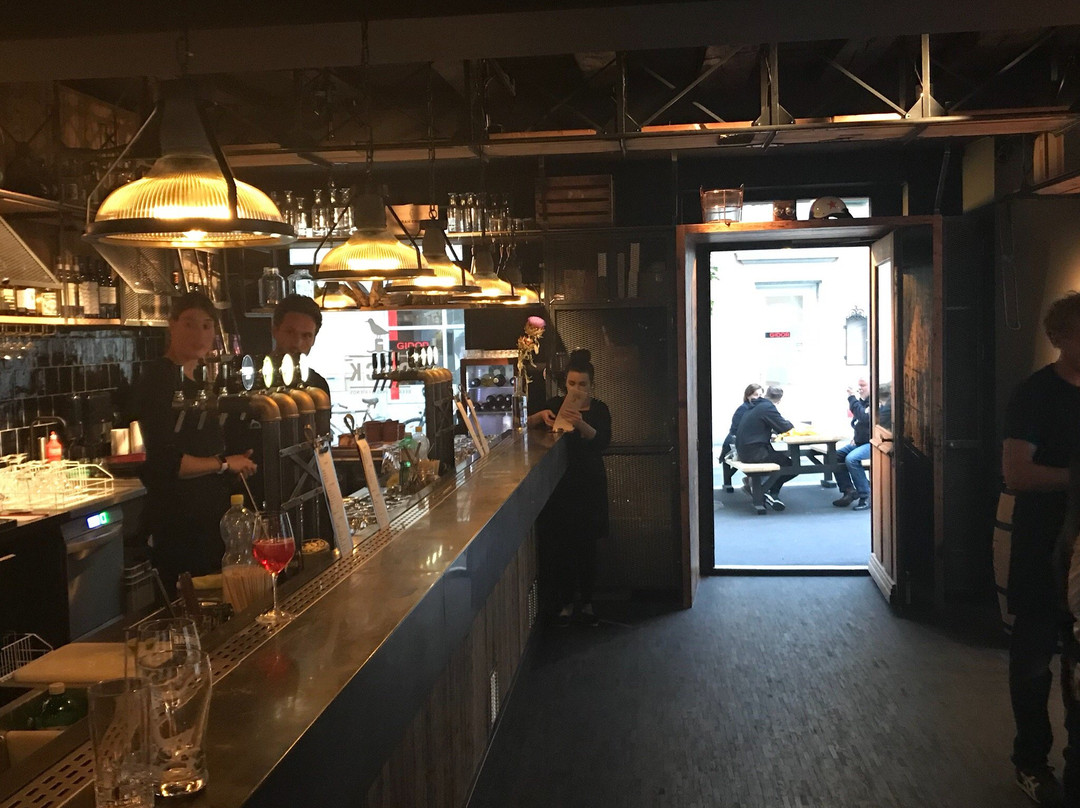 The DOCK Bar-Soleure必去景点