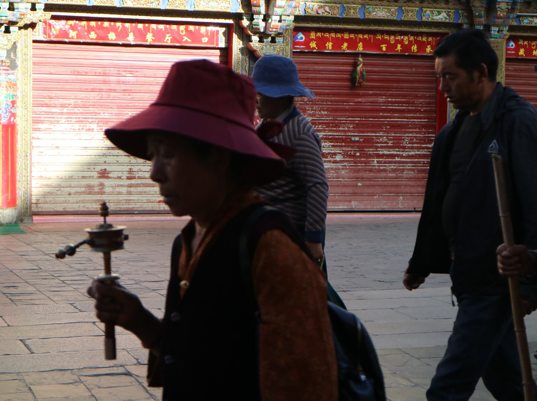 西藏自治区拉萨市八廓街步行街景点图片