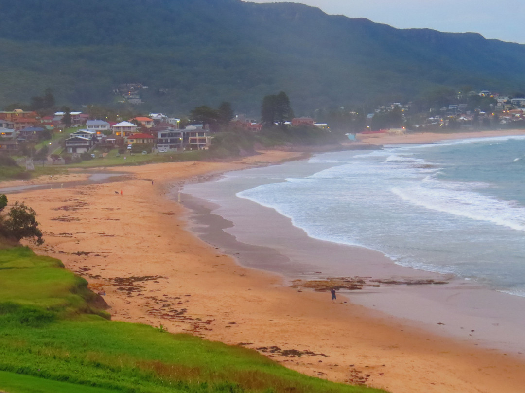 Mccauleys Beach景点图片
