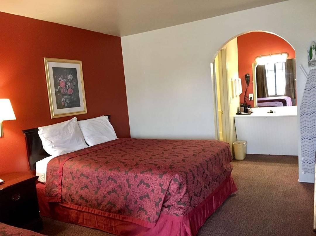 Western Plaza Inn主图