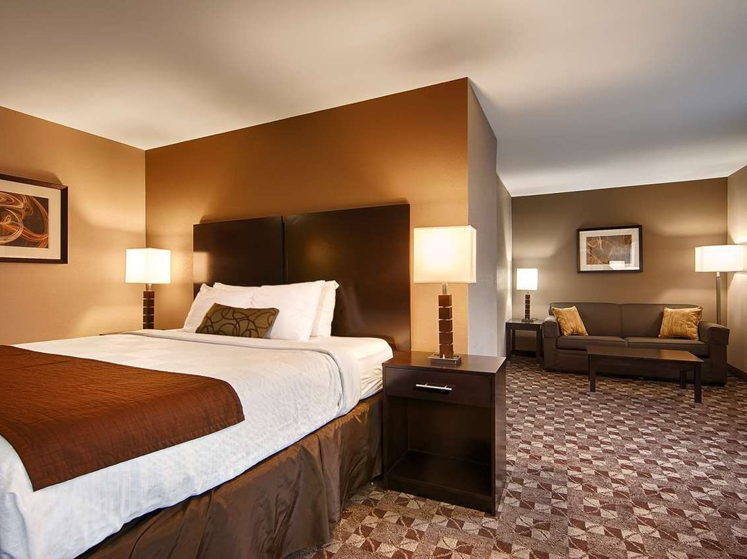 Best Western Plus Oak Mountain Inn主图