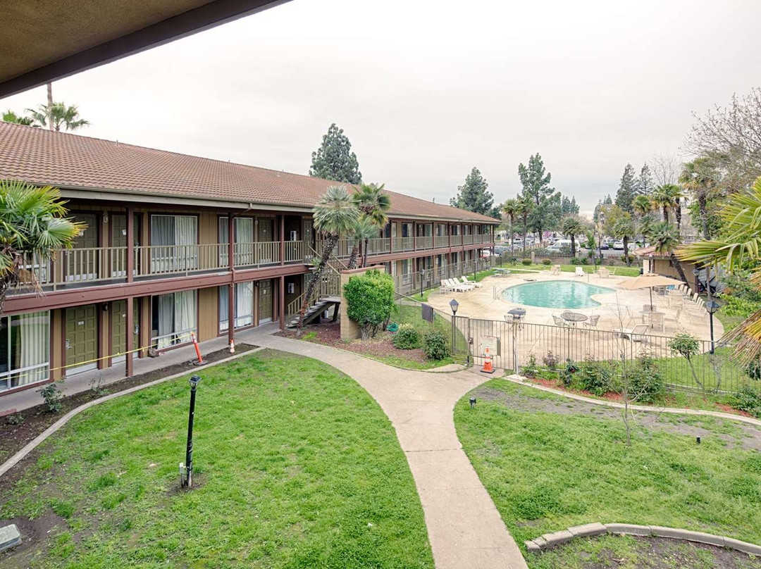 Ramada by Wyndham Modesto Yosemite Area主图