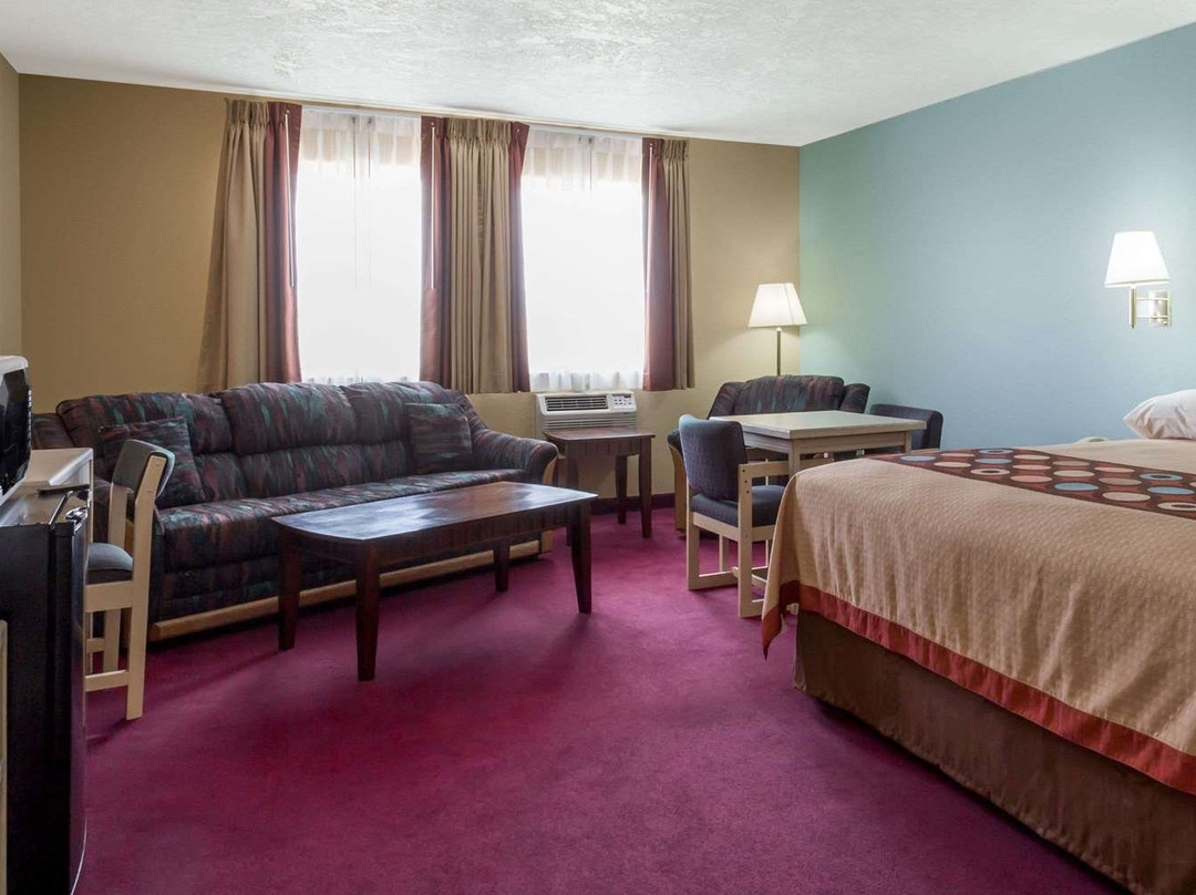 Super 8 by Wyndham Nephi主图