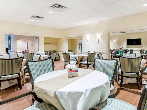 National Funeral Home and Memorial Park-福尔斯彻奇必去景点