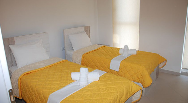 Elegance Apartments主图