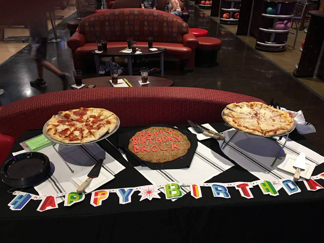 Uptown Alley-瑟普赖斯必去景点