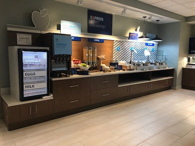 Holiday Inn Express & Suites North Brunswick By IHG主图