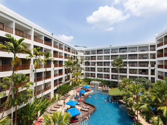 普吉岛芭东美居度假村主图