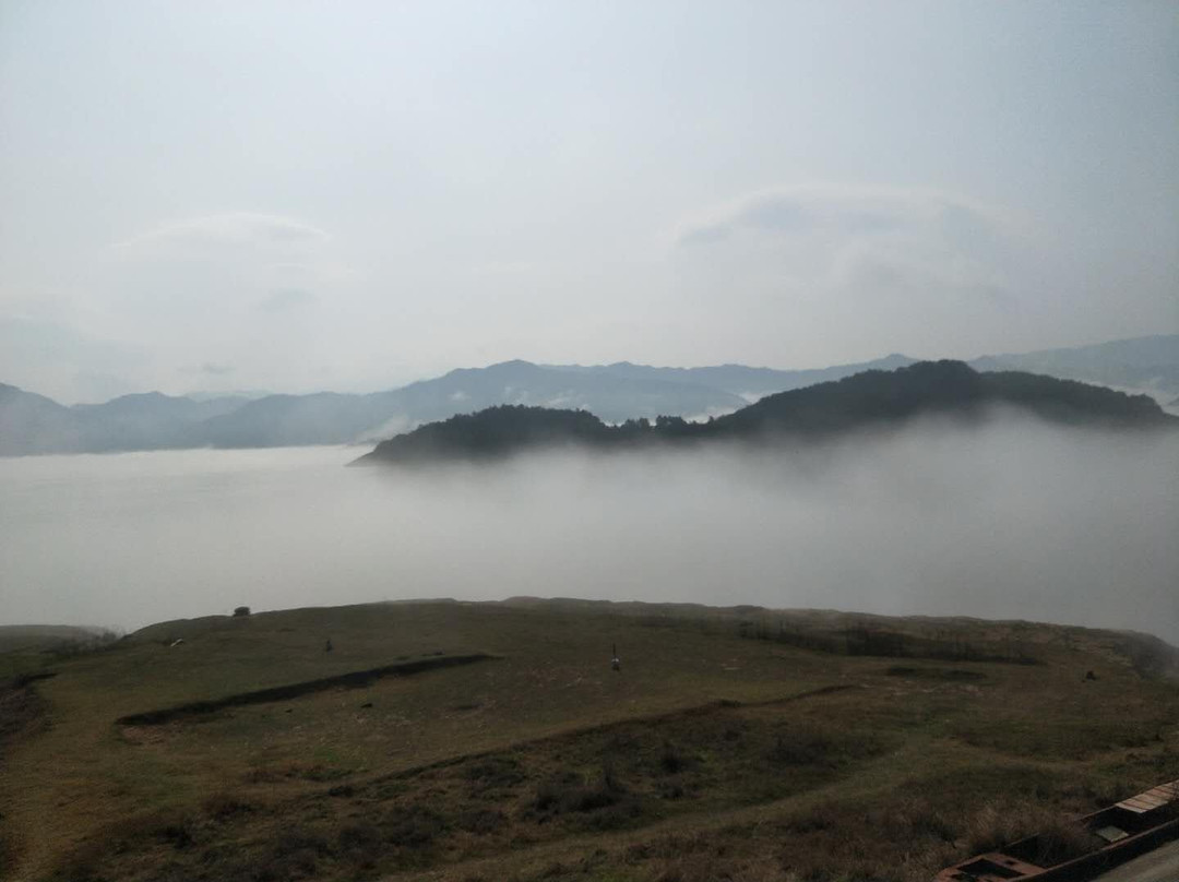 雾漫小东江景点图片
