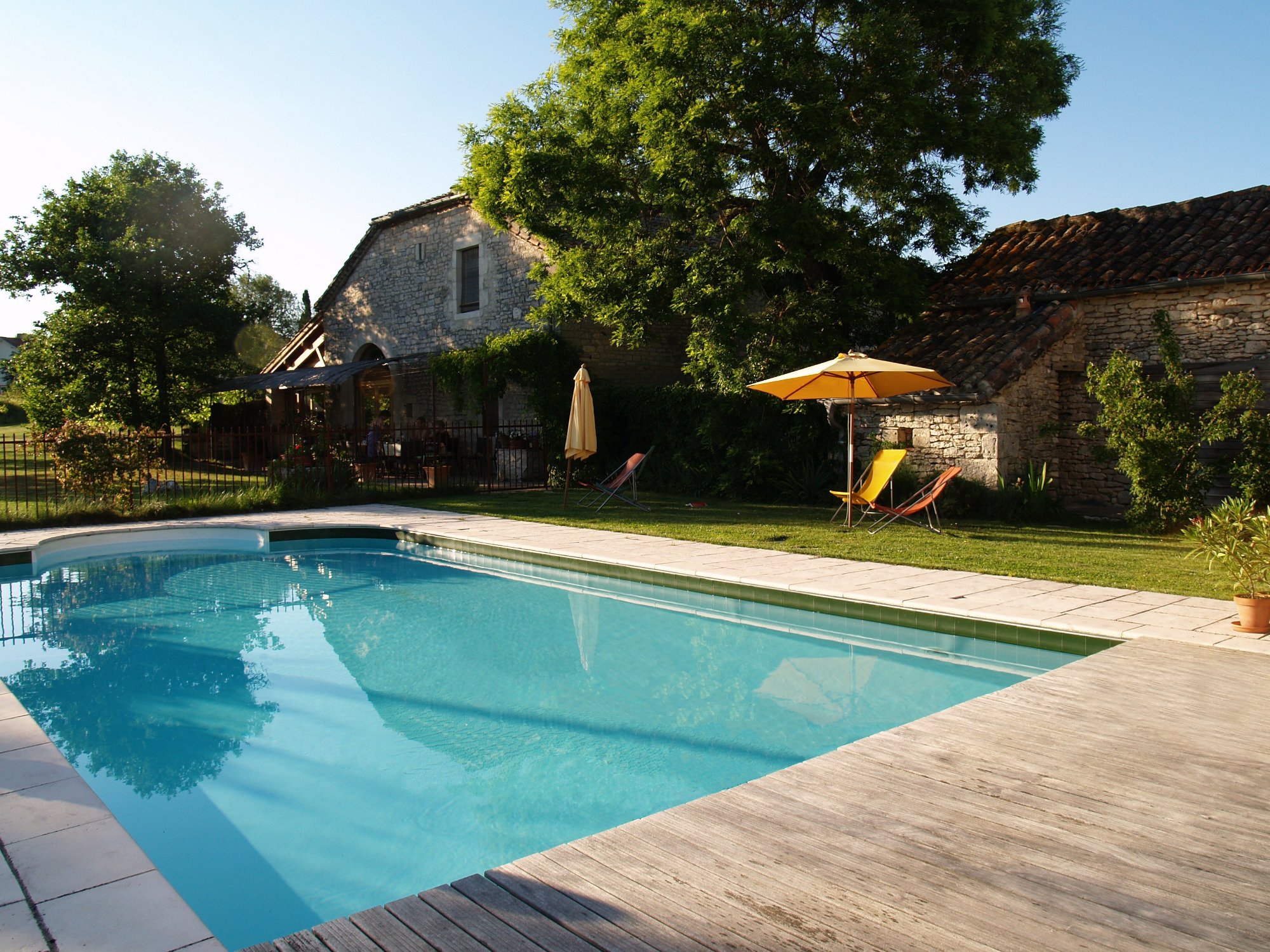 Chambres d' Hotes & Gîtes - La Vayssade - Spa, Piscine & Truffes-官方
