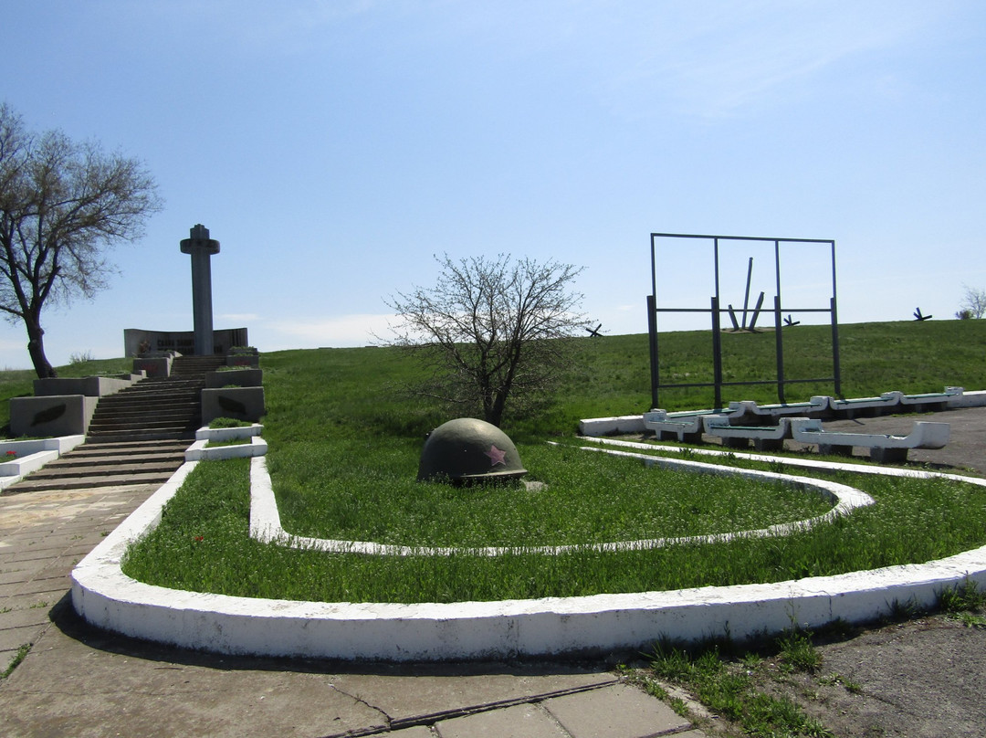 Memorial Complex of Glory Earth Defender of Stalingrad-Surovikino必去景点