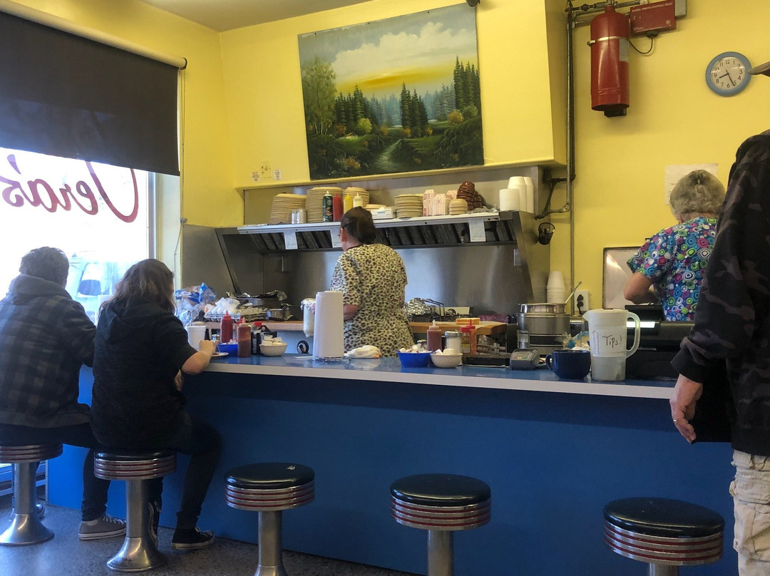 Blounts Creek餐馆和美食-Vera's Diner