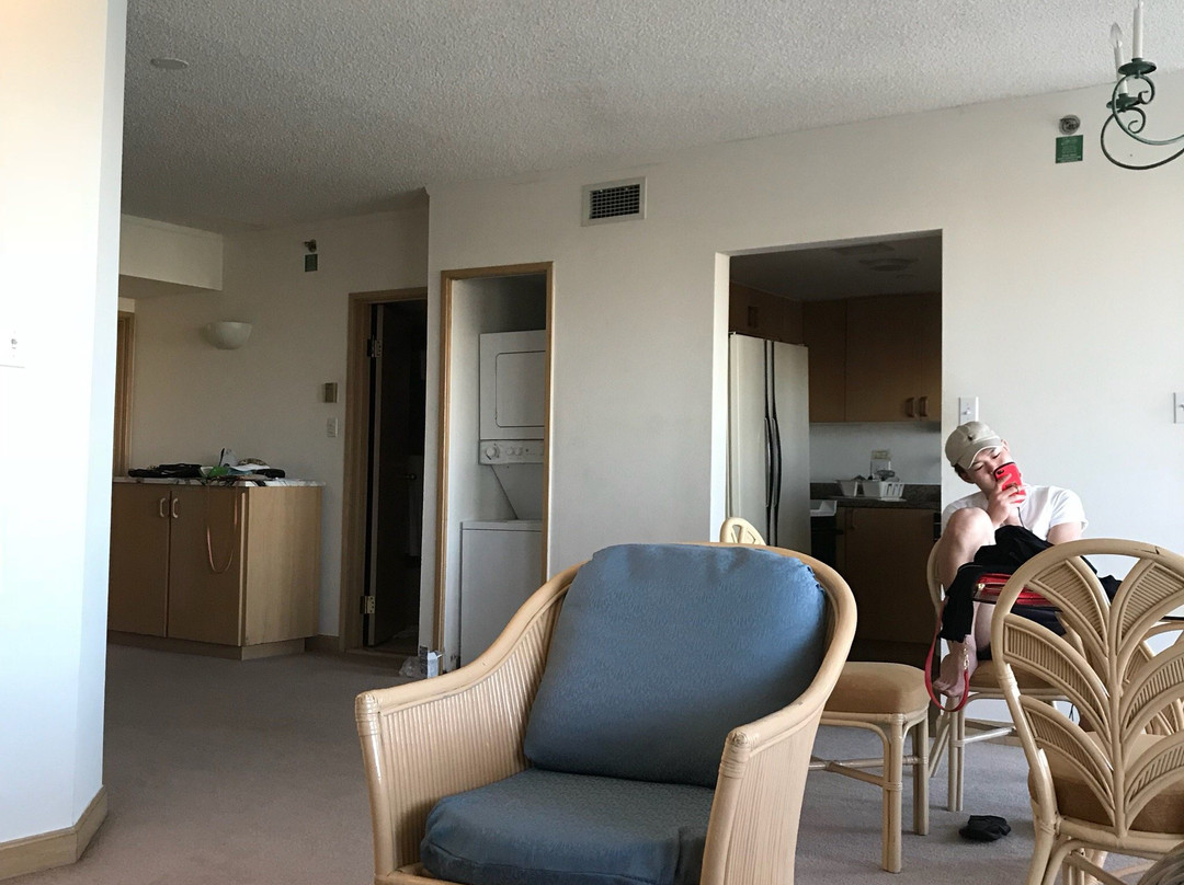 阿鲁彭海滩塔酒店主图