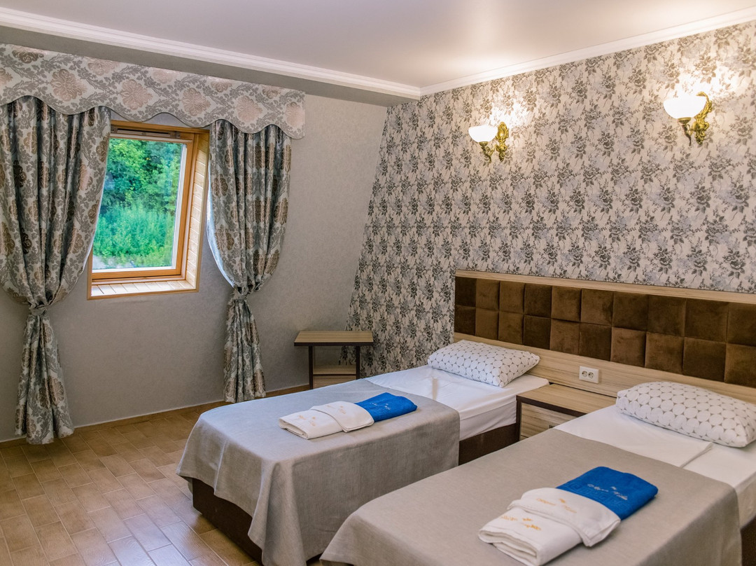 Aqua Villa Hotel主图