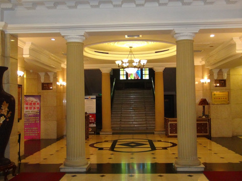 哈尔滨龙门贵宾楼酒店（火车站店）主图