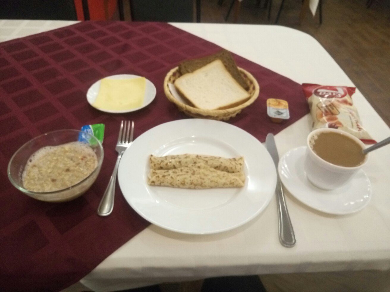 Pakhra-餐饮