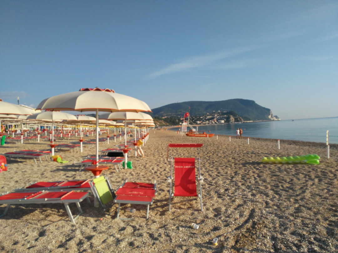 Bagni Amedeo-Marcelli di Numana必去景点