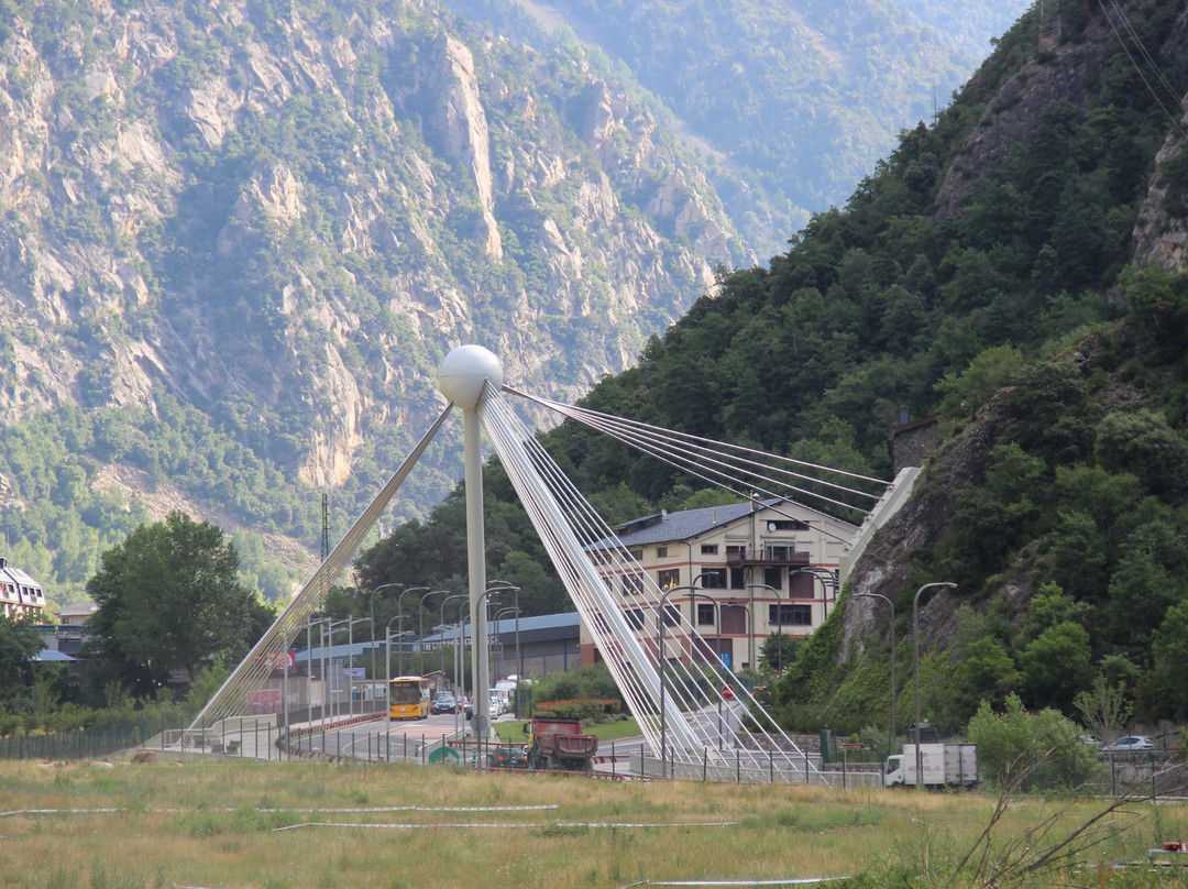 Anyos旅游景点-Puente de Madrid
