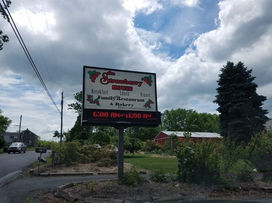 Strawberry Family Restaurtant