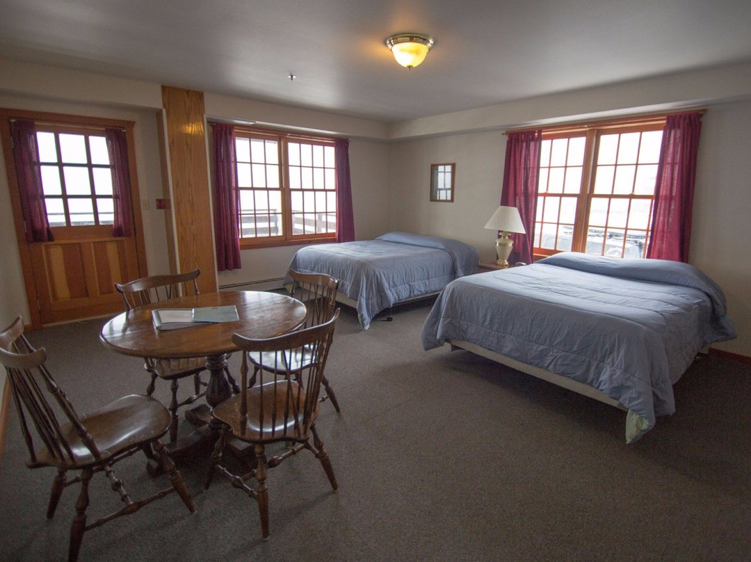 Points North Heli-Adventures-Cordova必去景点